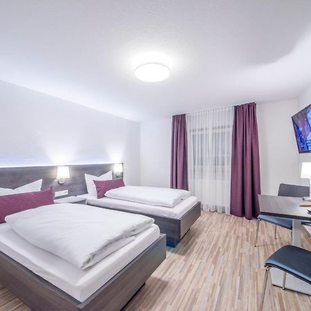 Hotel Nuernberger Hof نيوماركت إن دير أوبيرفالز المظهر الخارجي الصورة