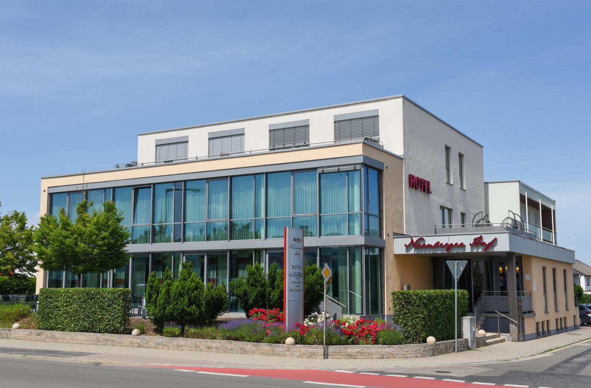 Hotel Nuernberger Hof نيوماركت إن دير أوبيرفالز المظهر الخارجي الصورة