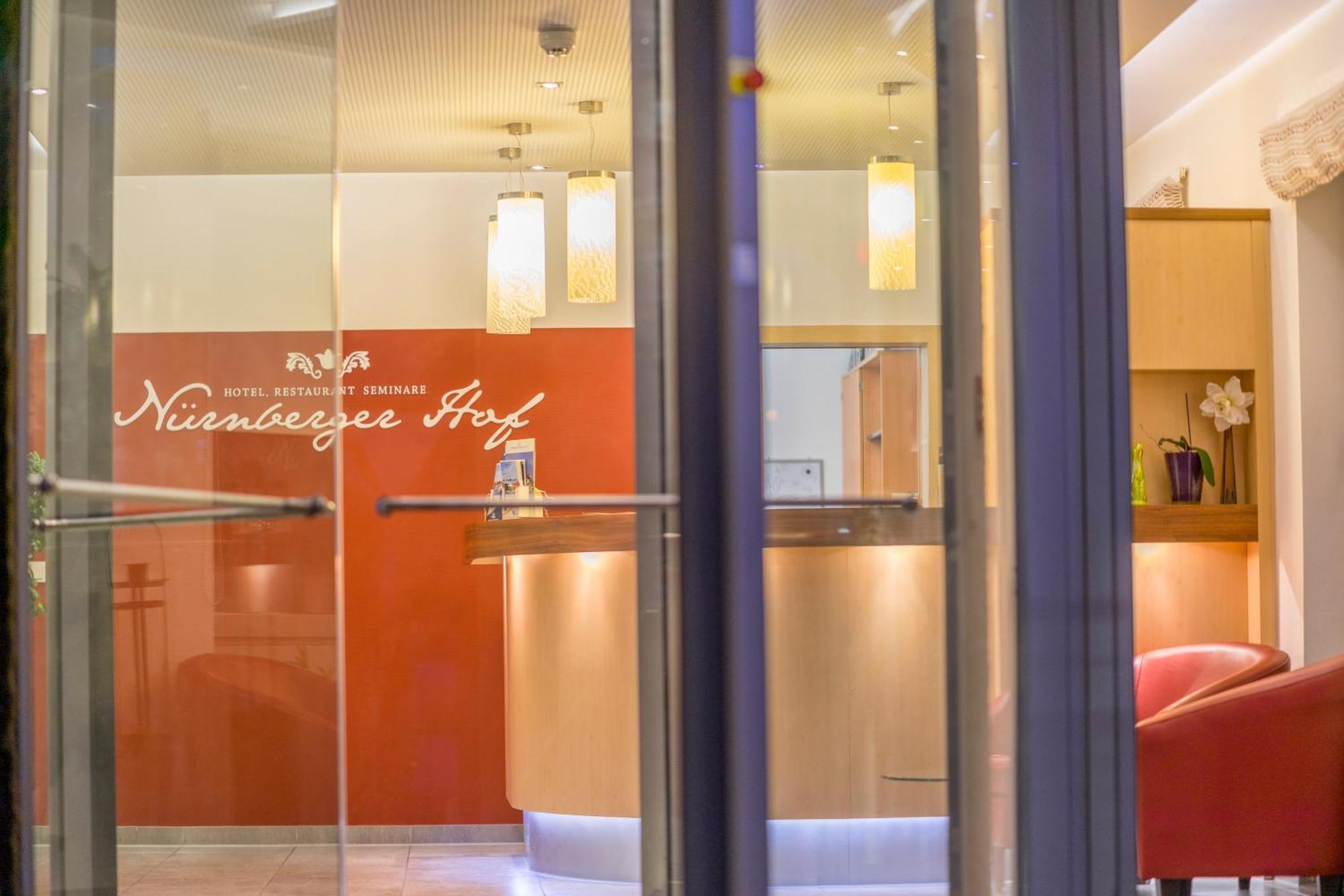 Hotel Nuernberger Hof نيوماركت إن دير أوبيرفالز المظهر الخارجي الصورة